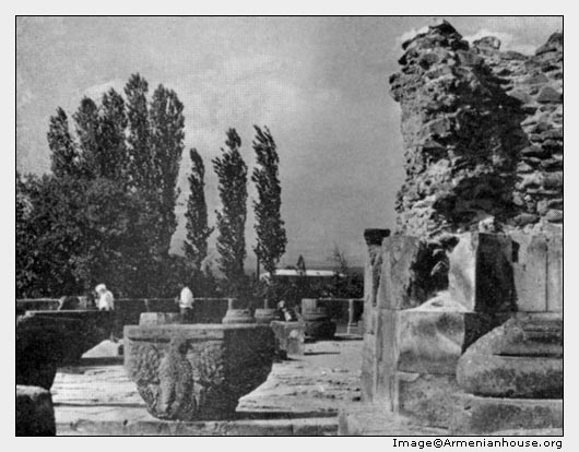 Զվարթնոցի ավերակները