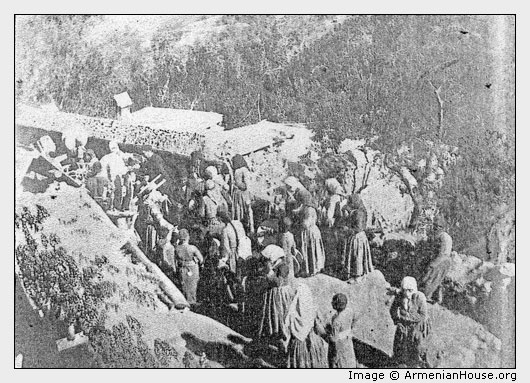 DISTRIBUTING SPINNING WHEELS AT ARABKIR.