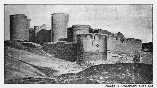 Крепостные стены города Ани