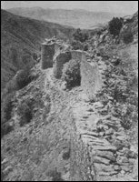 Багаберд (III—IV вв.). Крепостные стены. Капанский р-н